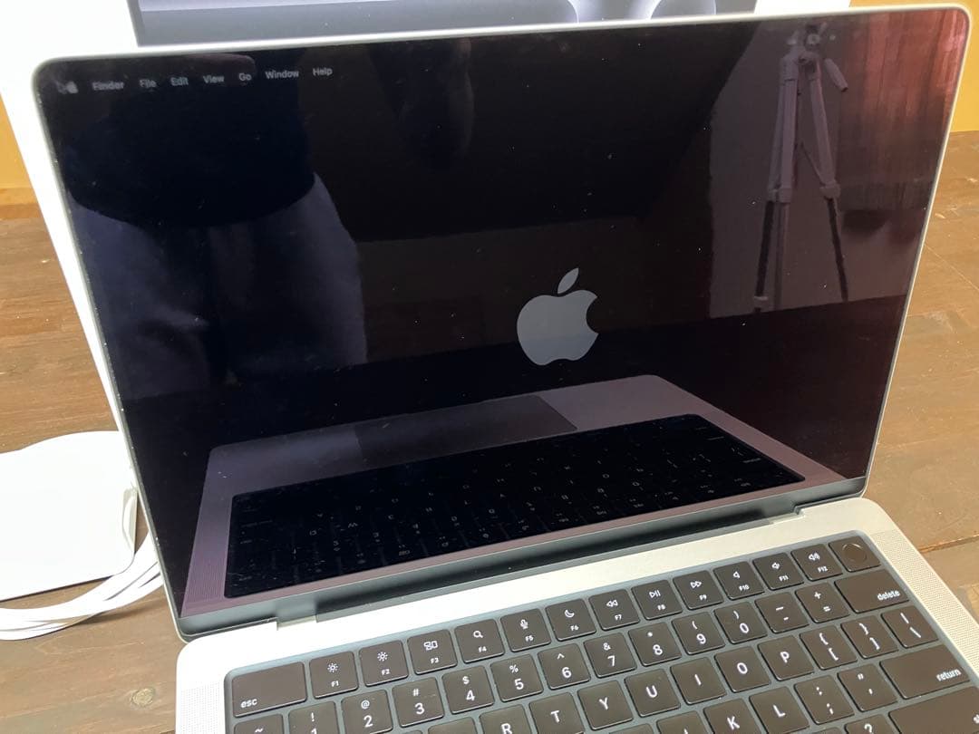 美品 MacBook Pro M3 16GB 1TB US配列キー 充電回数極少