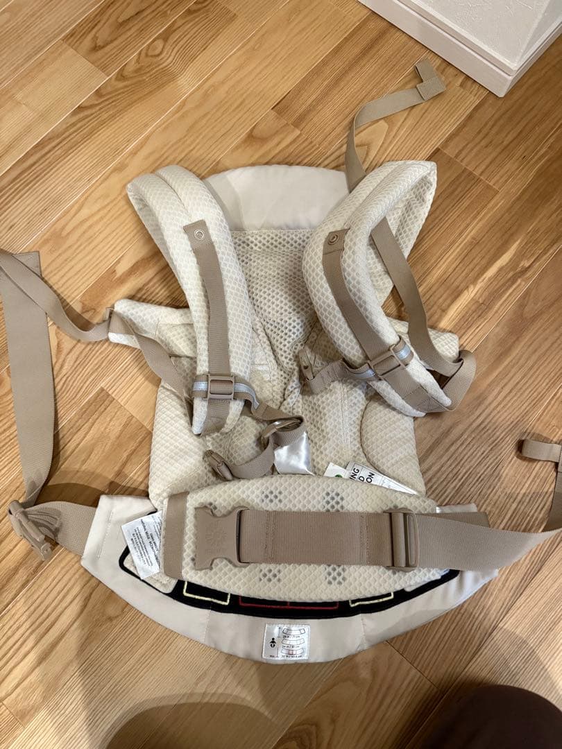 エルゴ　ホワイト メッシュ 抱っこ紐