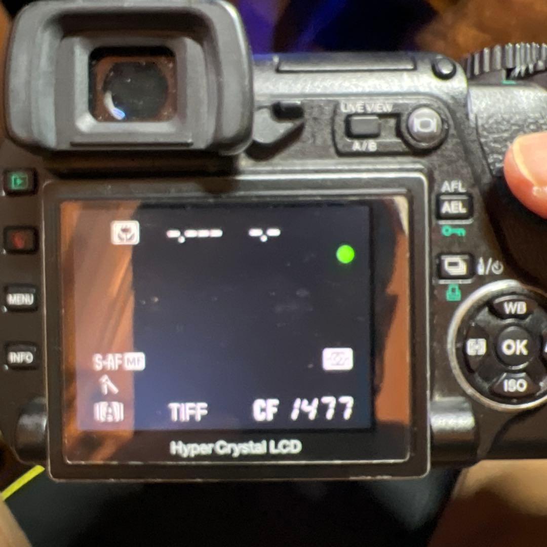 OLYMPUS E-330 デジタル一眼レフカメラ