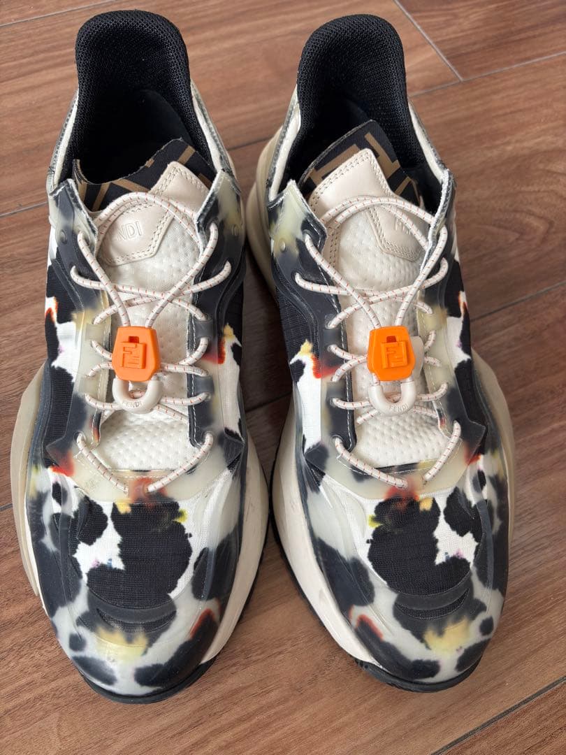 フェンディ フロー 9 28 美品 FENDI FLOW マルチカラー