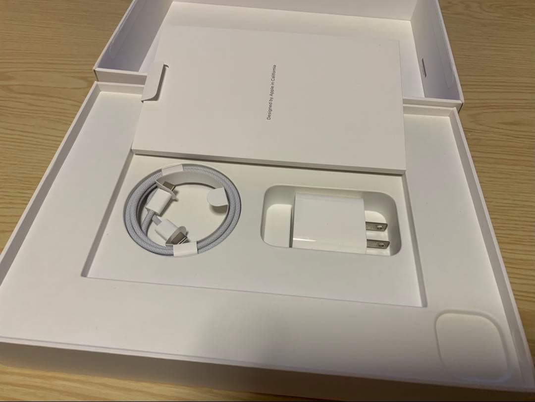 【即発送】iPad Pro M2 256gb + Magic Keyboard