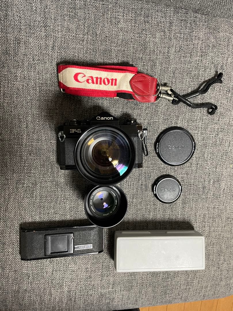 CanonF-1 50ミリF1.4 おまけ多数　昭和レトロ