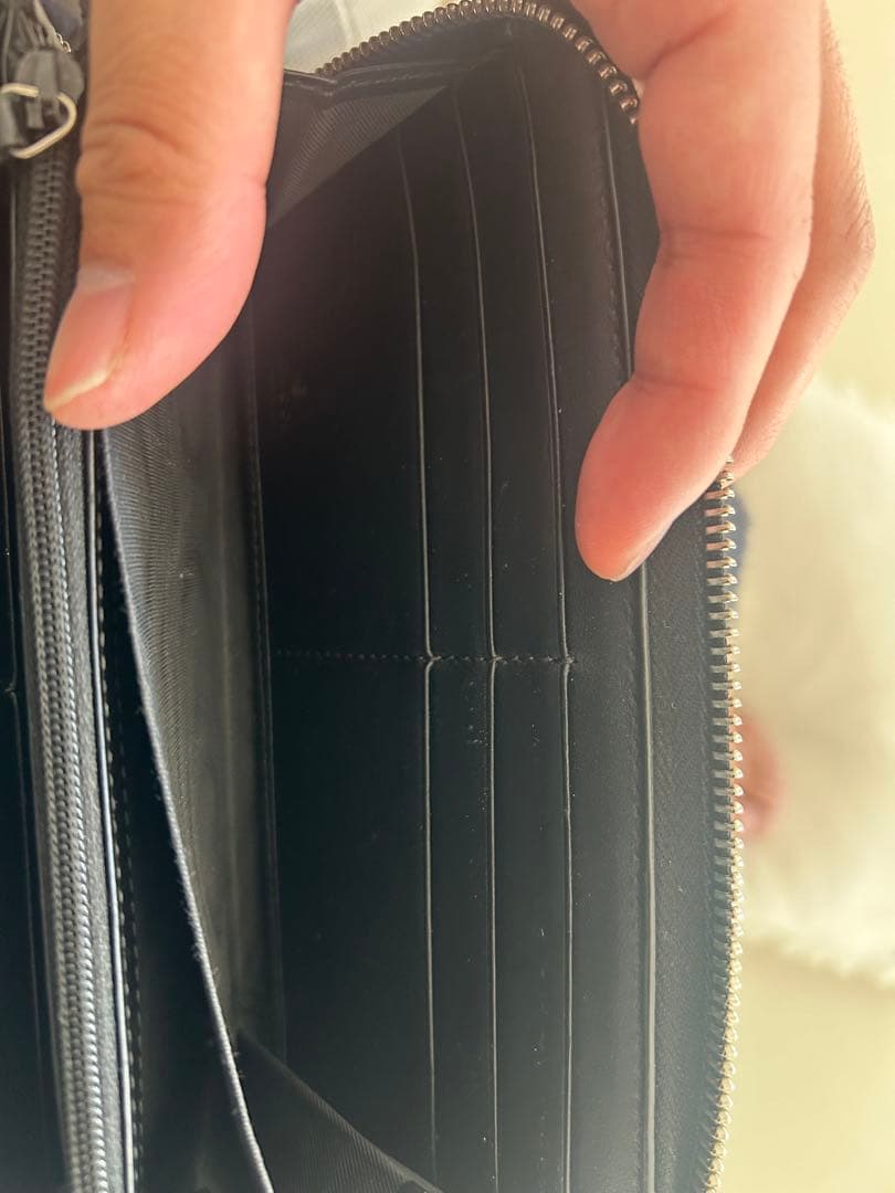 GUCCI 蛇モチーフ 長財布