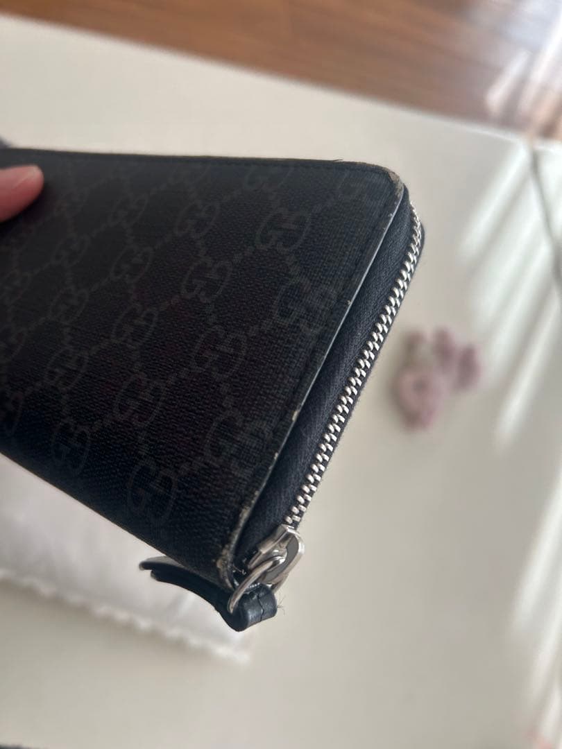 GUCCI 蛇モチーフ 長財布