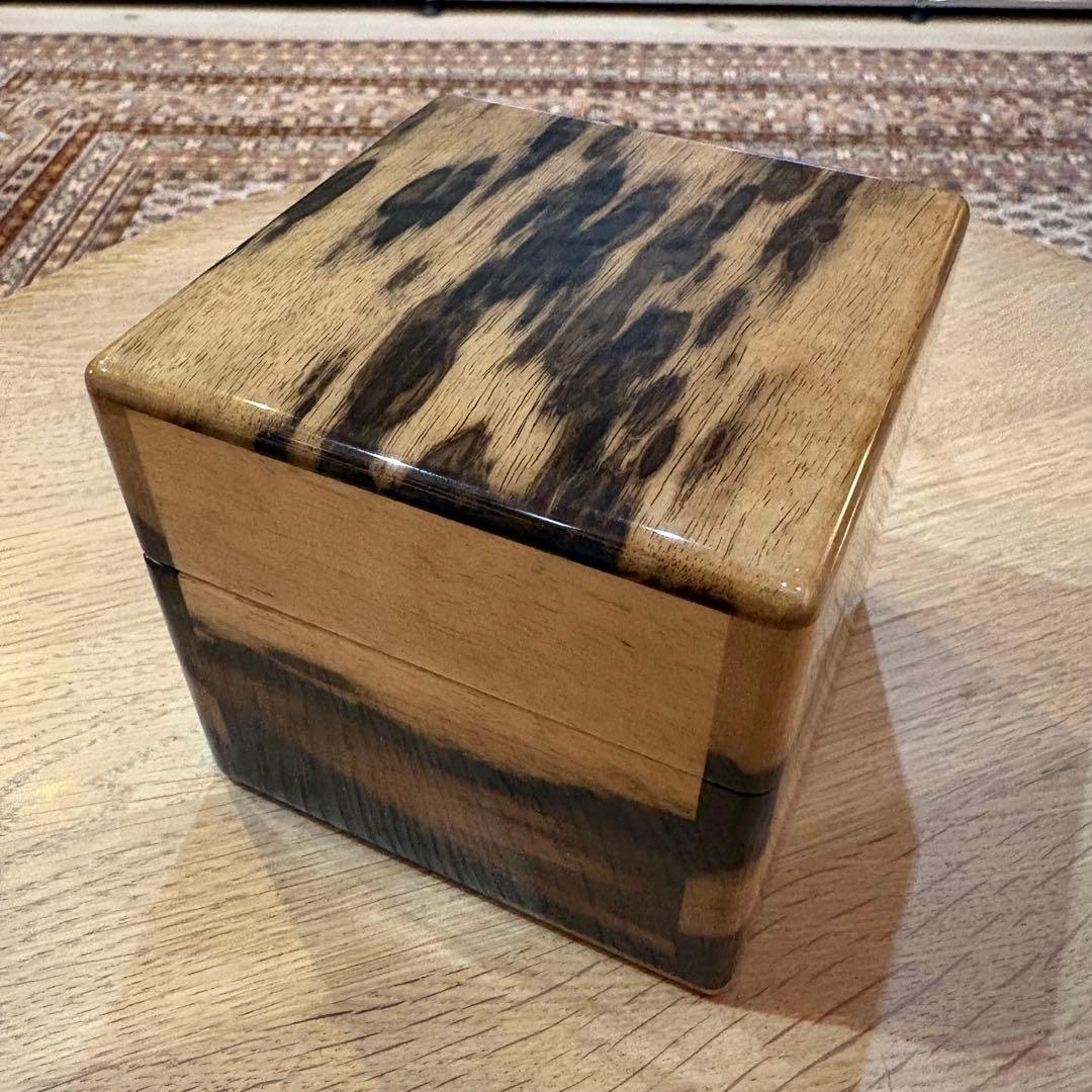 Soul Bird ソウルバード　時計ケース　黒柿　地中海放牧レザー黒色