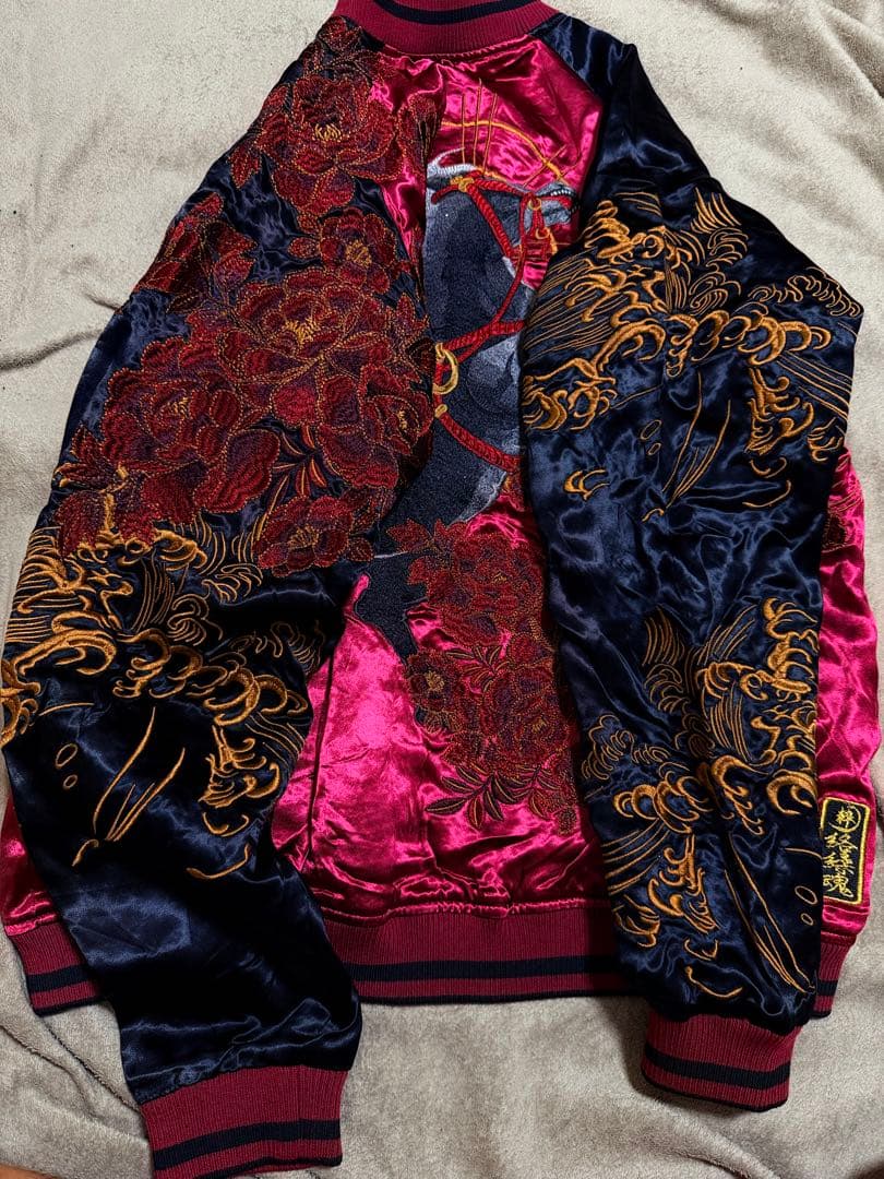 未使用近 ２面用 絡繰魂 馬日本限定版 スカジャン unisex レーヨン 美品