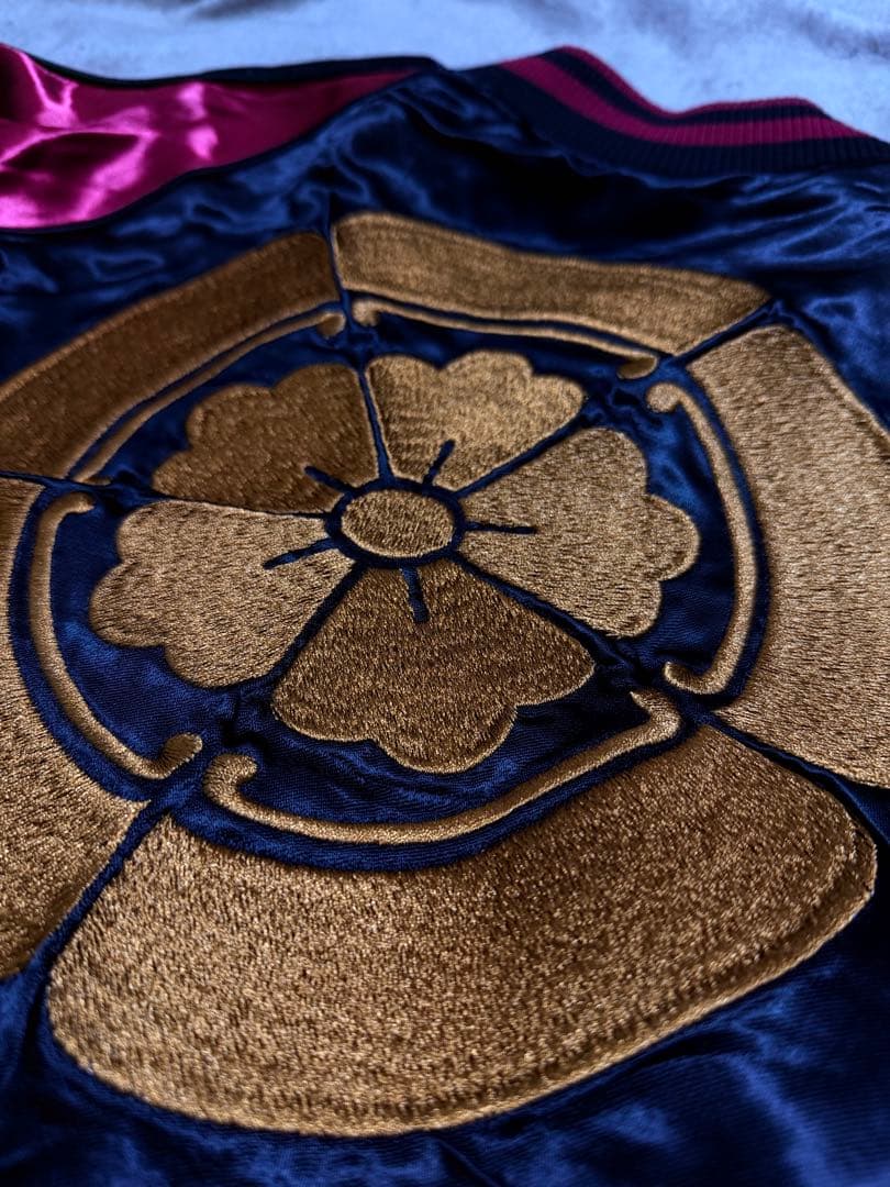 未使用近 ２面用 絡繰魂 馬日本限定版 スカジャン unisex レーヨン 美品