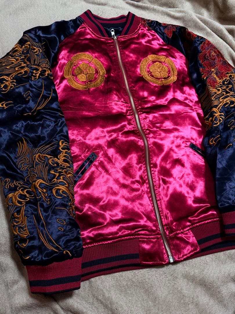 未使用近 ２面用 絡繰魂 馬日本限定版 スカジャン unisex レーヨン 美品