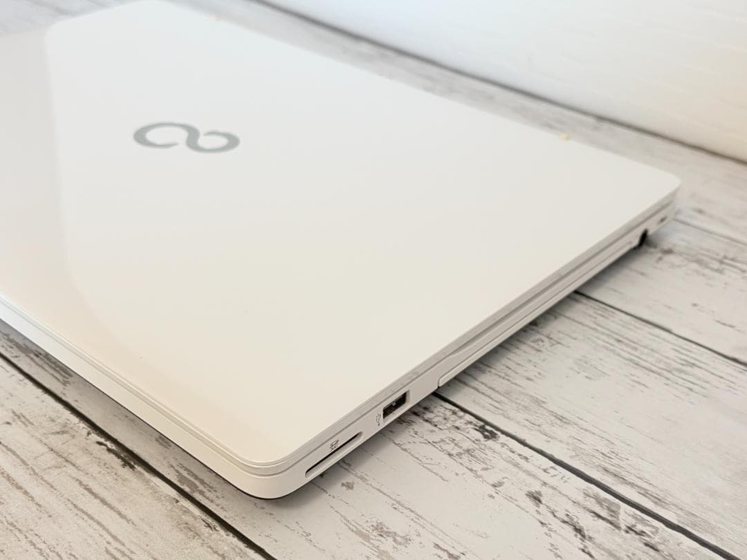 最終値引！★ 超美品★富士通 LIFEBOOK FMVA53XWKS i7 8G