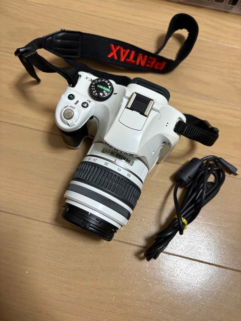 PENTAX デジタル一眼レフカメラ ホワイト