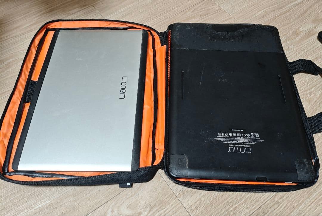 Wacom Cintiq 13HD 液晶ペンタブレット本体