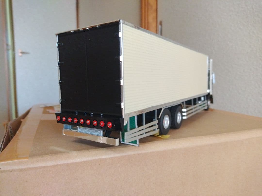 かっちゃん(´・ω・｀プロフ必見　デコトラ　トラック　ふそう　グレート