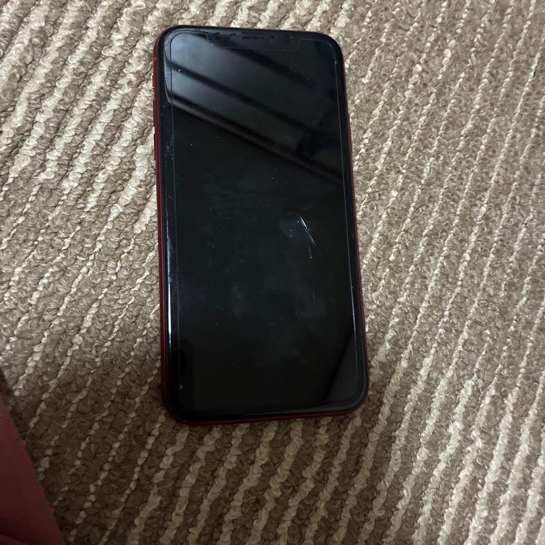 iPhone XR レッド　値下げします。