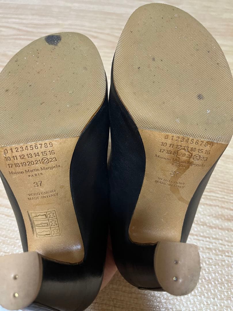 メゾンマルタンマルジェラ　黒 レザー オープントゥヒールサンダル size37