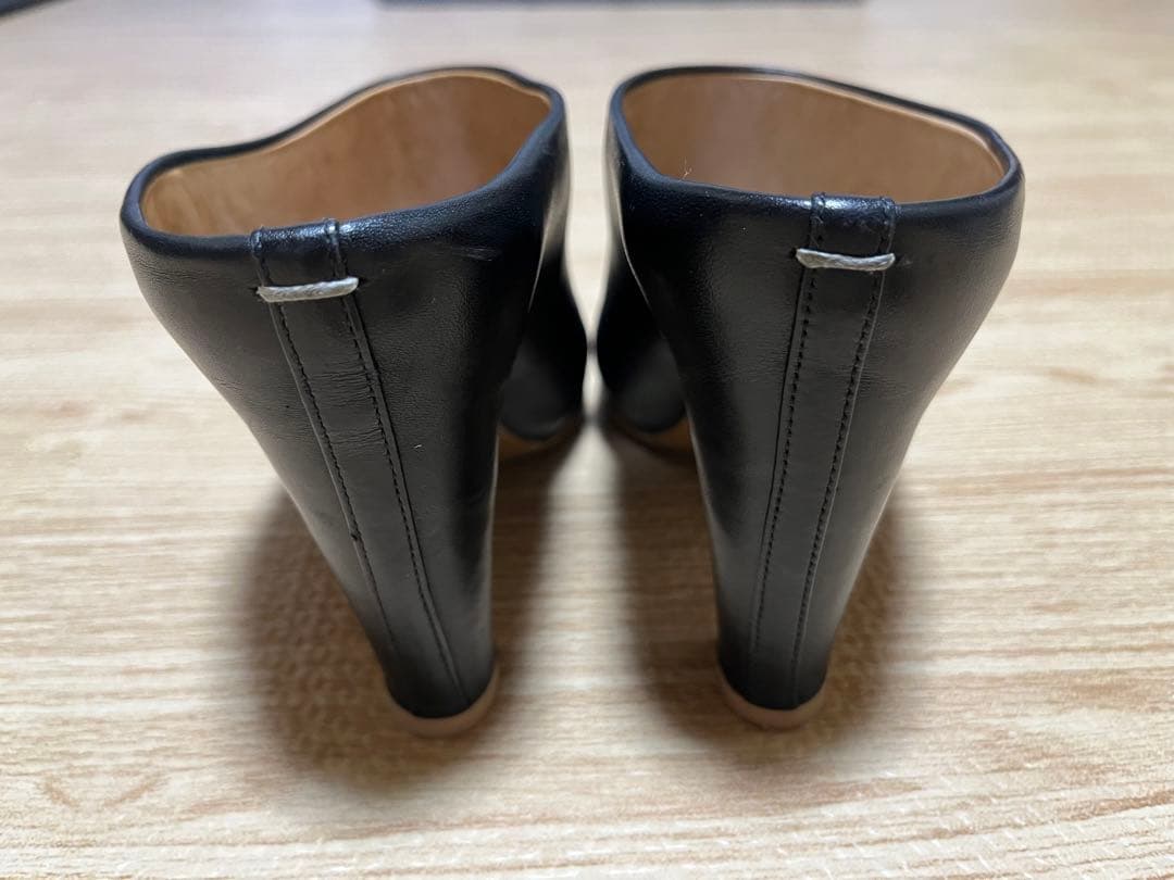 メゾンマルタンマルジェラ　黒 レザー オープントゥヒールサンダル size37