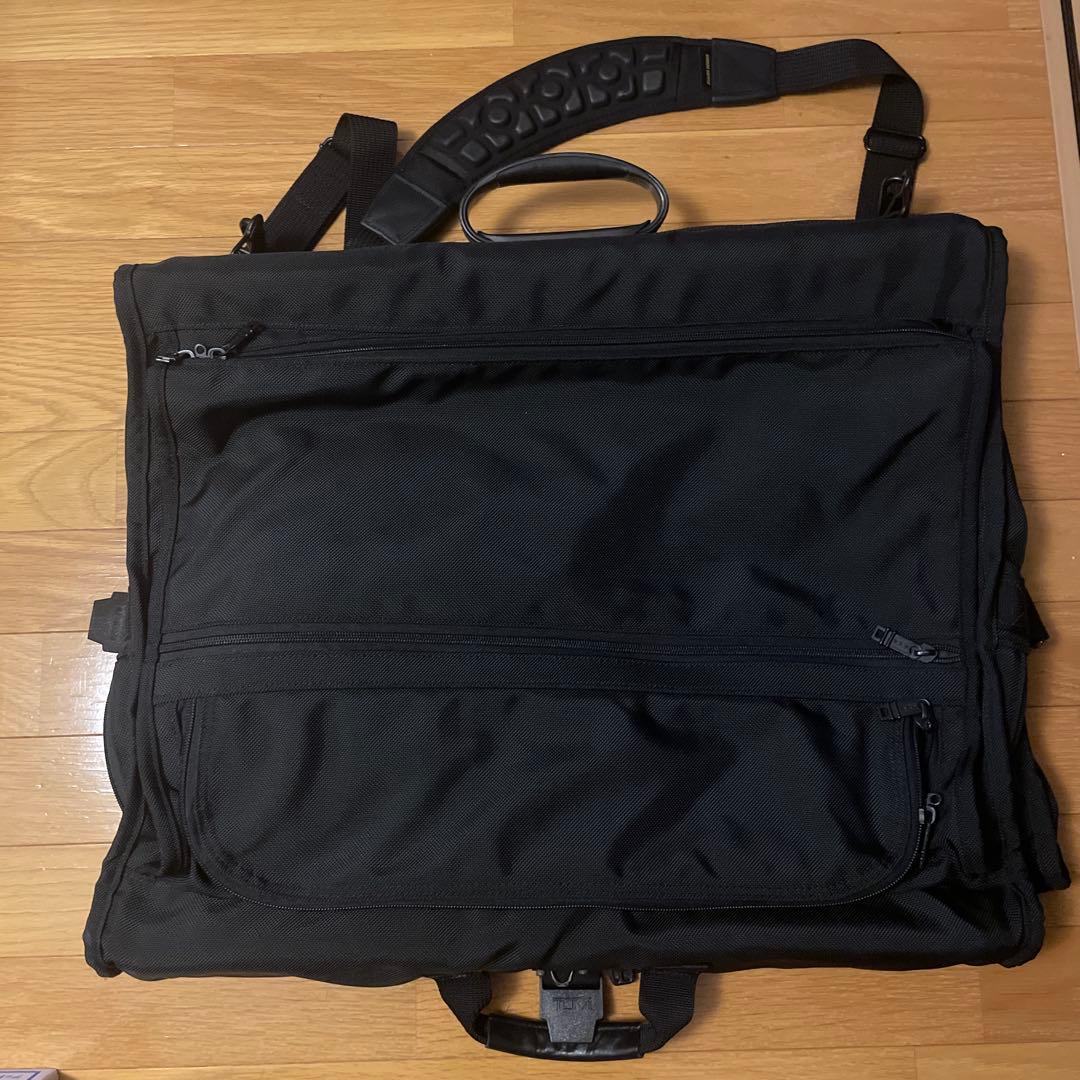 TUMI スーツ専用バッグ