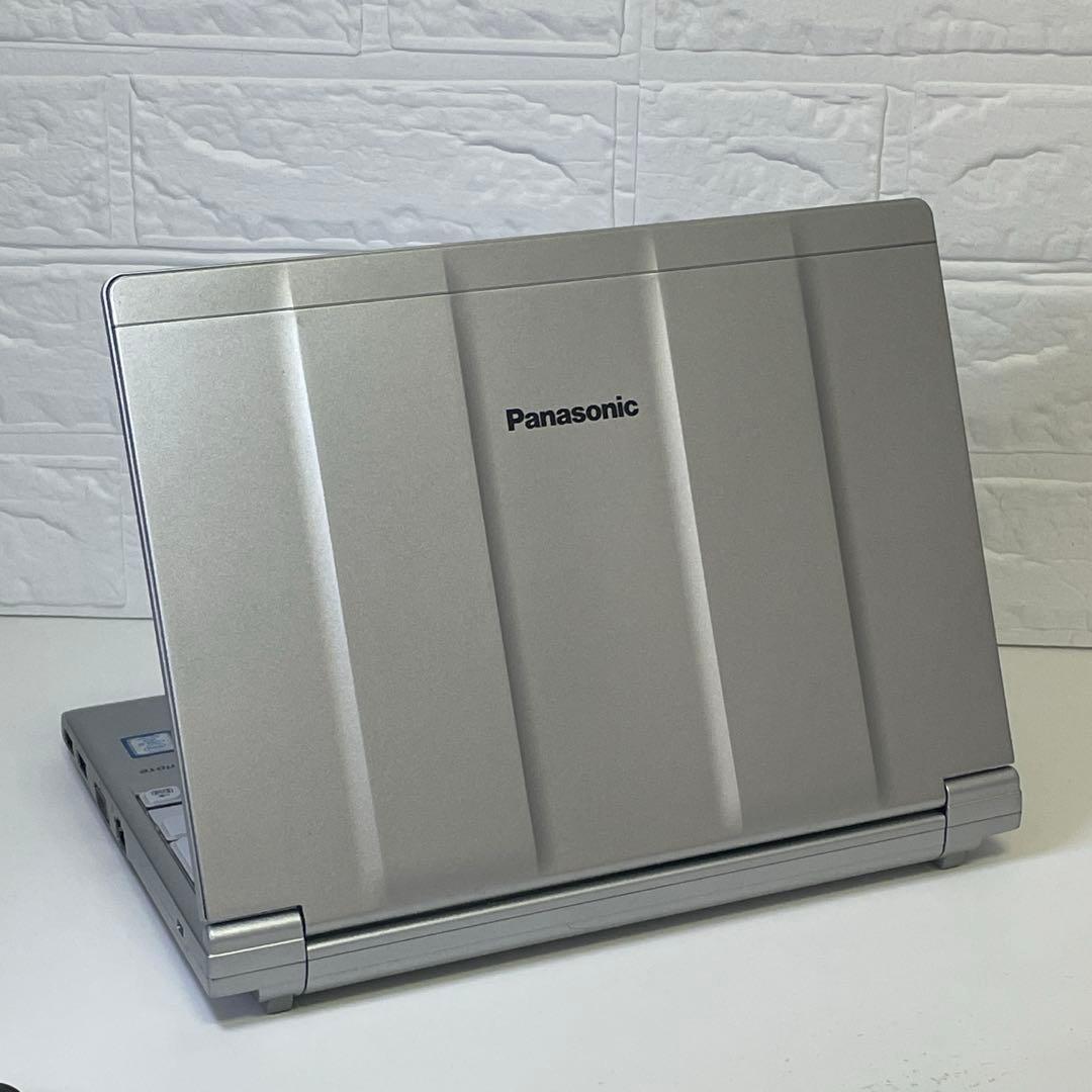 pipu。シルバー Let's note 8世代core i5