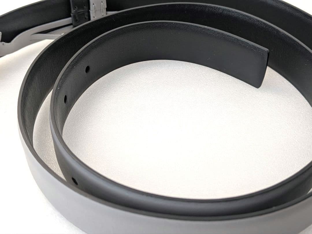 Salvatore Ferragamo フェラガモグレー ベルト　【未使用品】