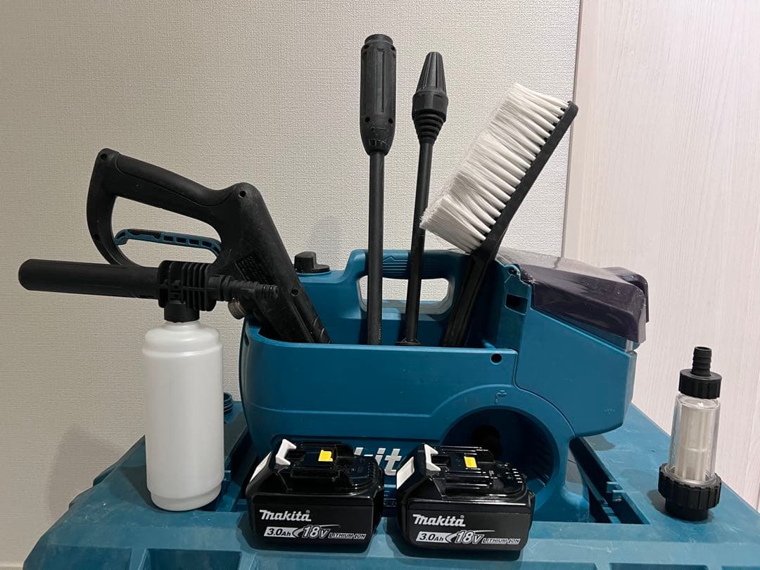 Makitaマキタ 36V（18V2本）充電式高圧洗浄機　MHW080DZK