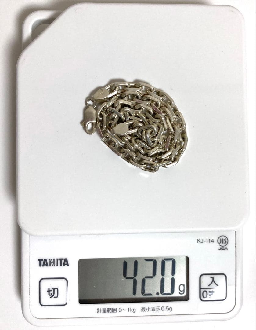 シルバーネックレス クロスチャーム ペンダントトップ ゴシック風クリスタル付き