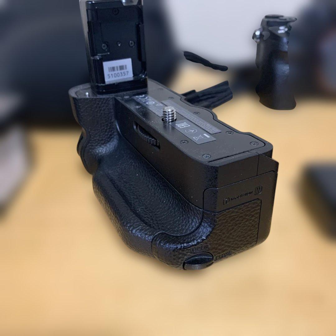 A*s様 Sony α7R Ⅱ本体　付属品たくさん付きます