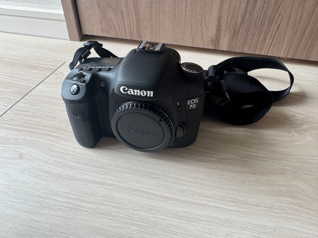 Canon EOS 7D + EF 15-85mmレンズセット
