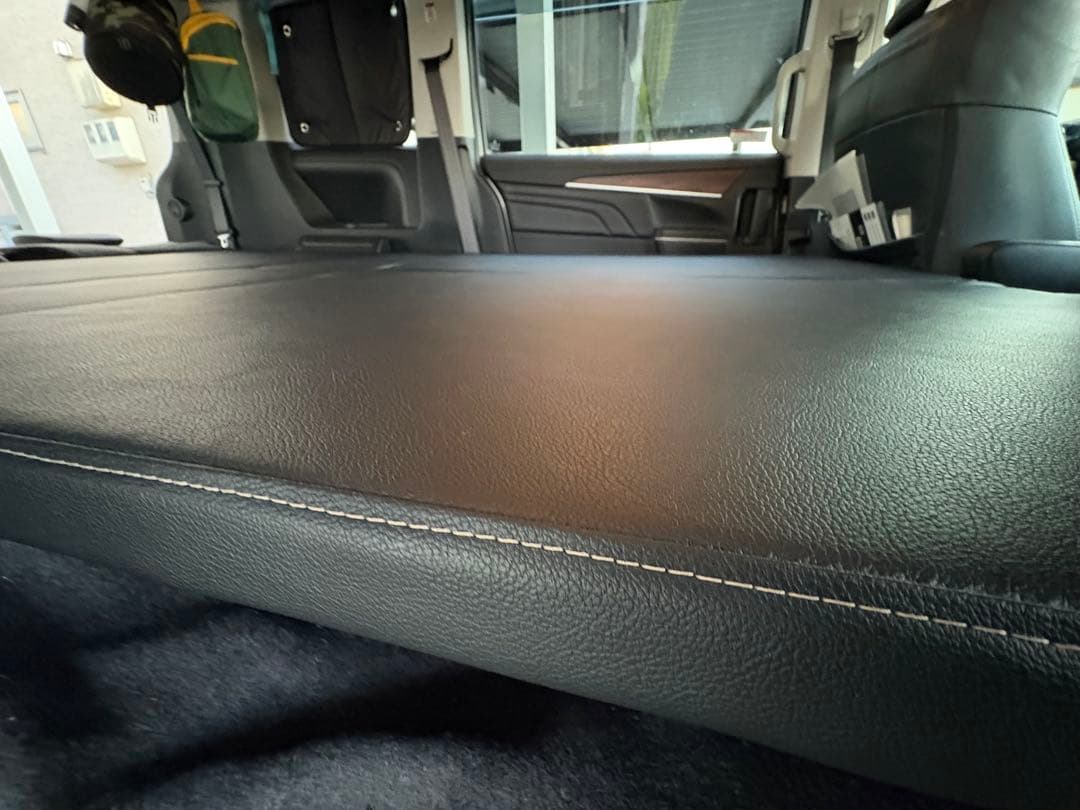 デリカD5専用ベッドキットの天板ブラック