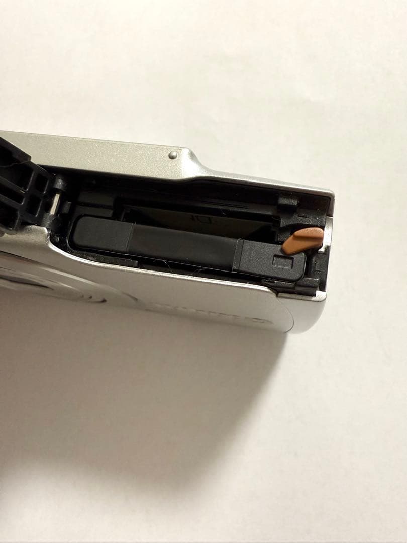 【箱付美品】Canon PowerShot A2600 デジタルカメラ