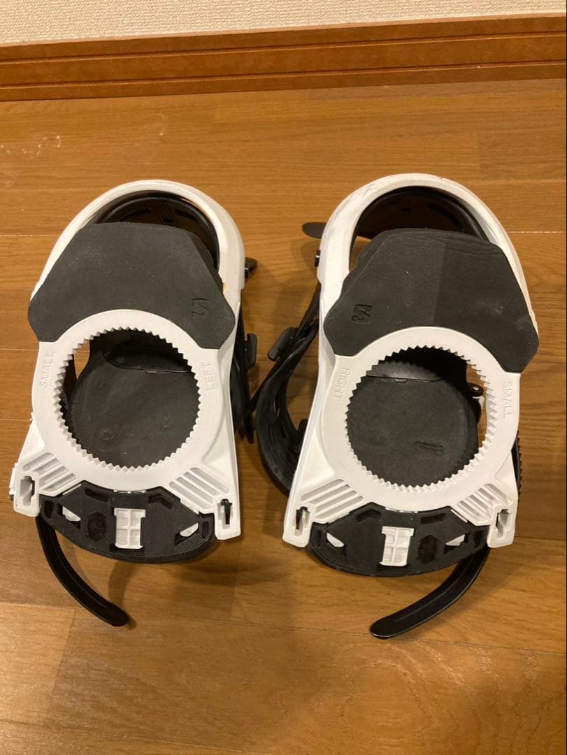 ❣️最終価格お値下げ❣️SALOMON スノーボードビンディング ^_^サイズ　S