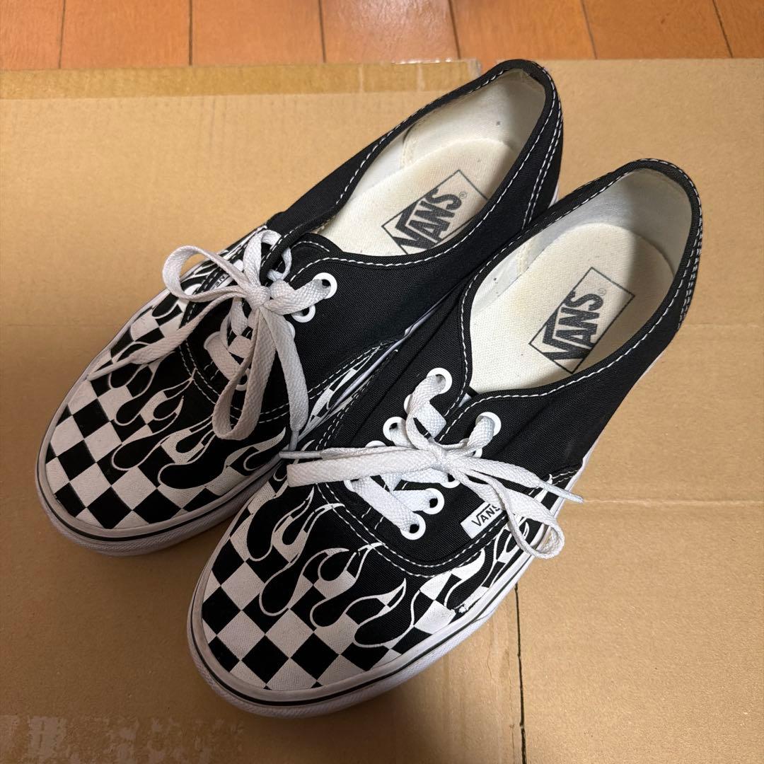 靴 vans authentic checker flame