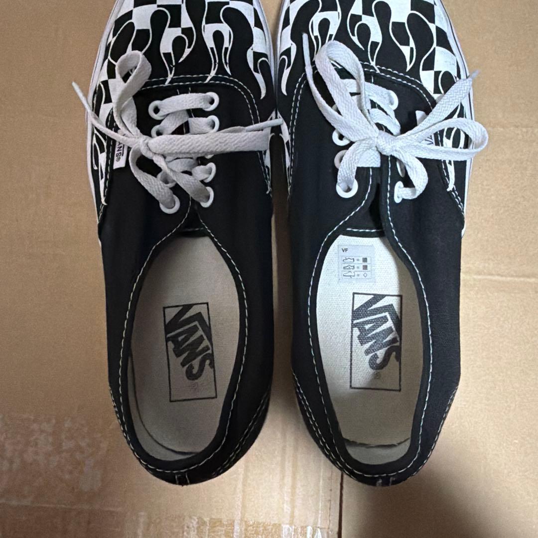 靴 vans authentic checker flame