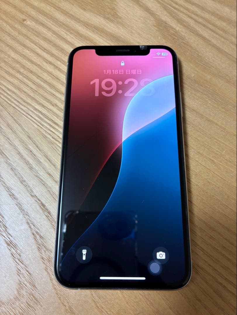 Apple iPhone xs 256 バッテリー74%