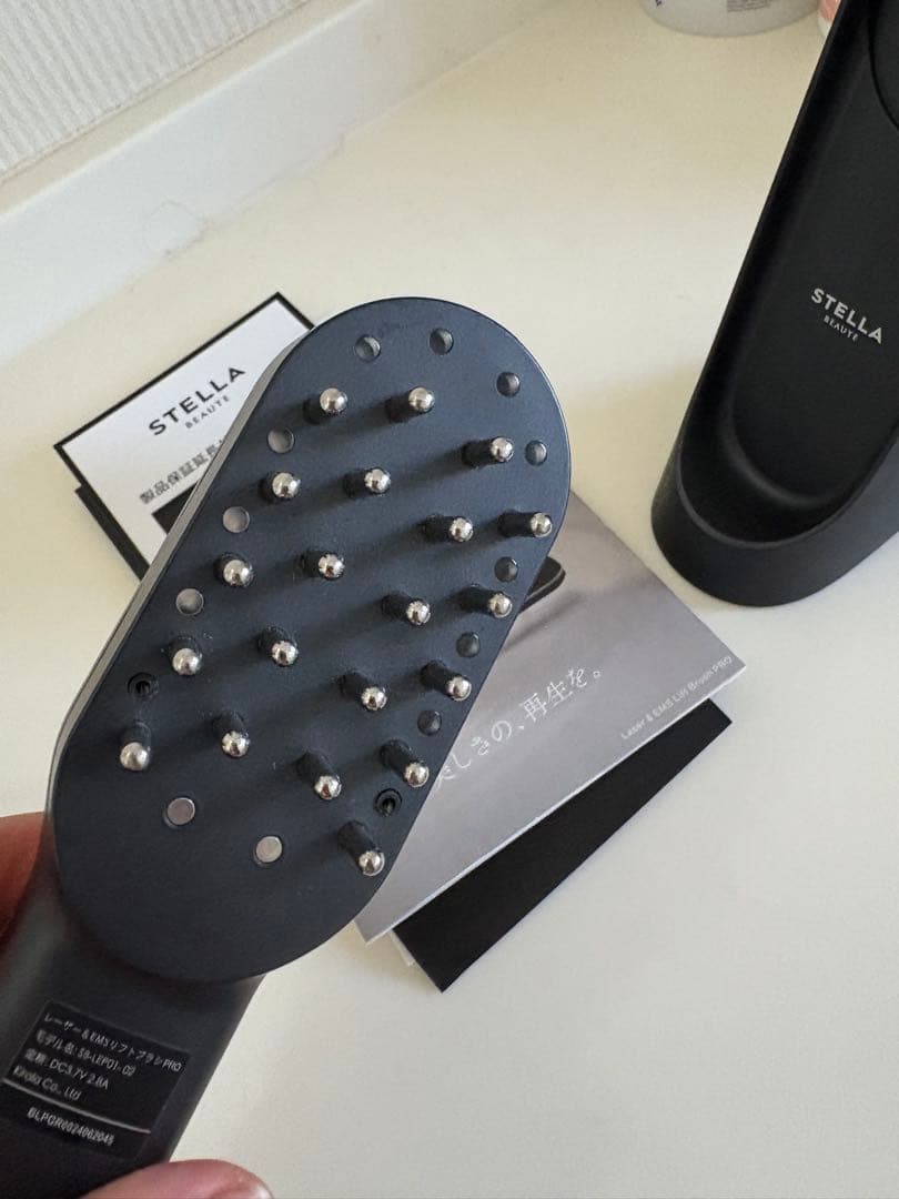 育毛剤付き　最新　STELLA 電気バリブラシ