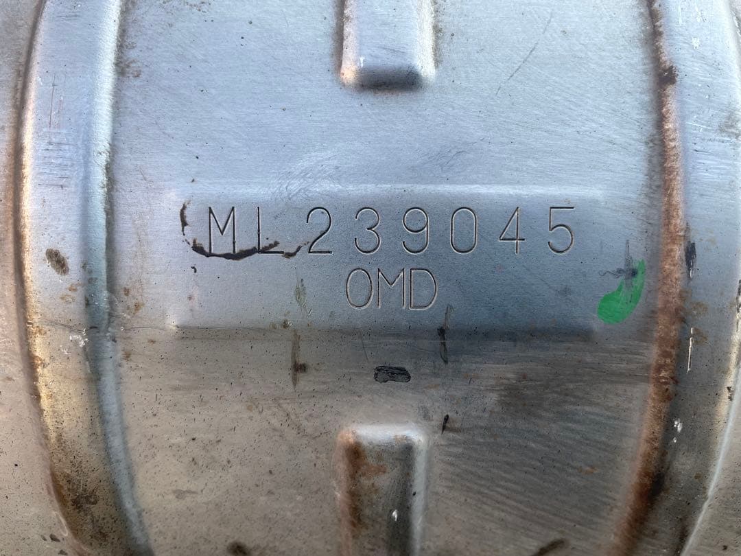 三菱ふそう　触媒　DPF ML239045 OMD
