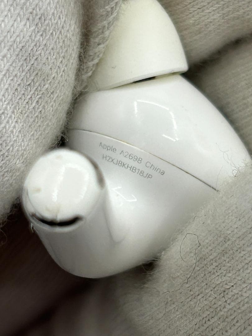 Air Pods Pro 第2世代 イヤホン 右のみ A2698 ライトニング