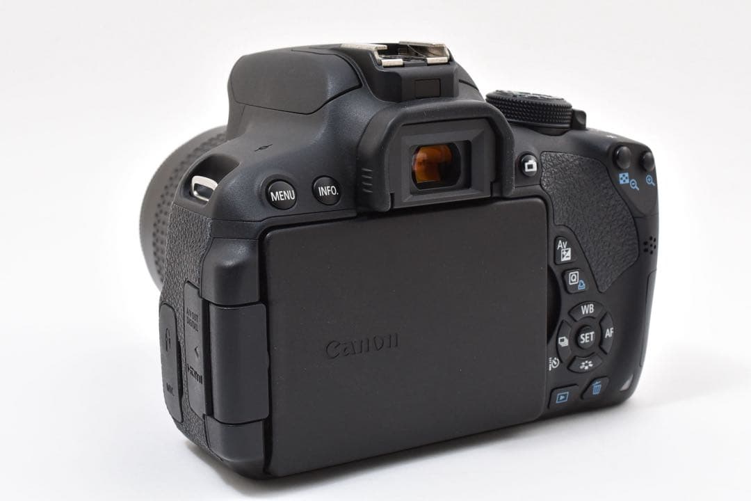 CANON EOS Kiss X7i標準レンズセット/EF 35-80mm