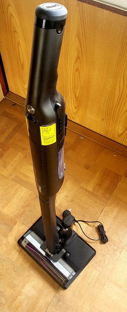 DOD ★Shark コードレスクリーナーCS-601JBK 美品★