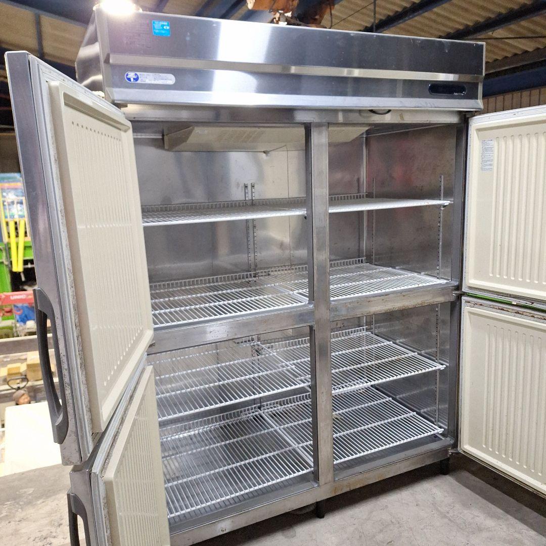 大型ステンレス4ドア冷蔵庫