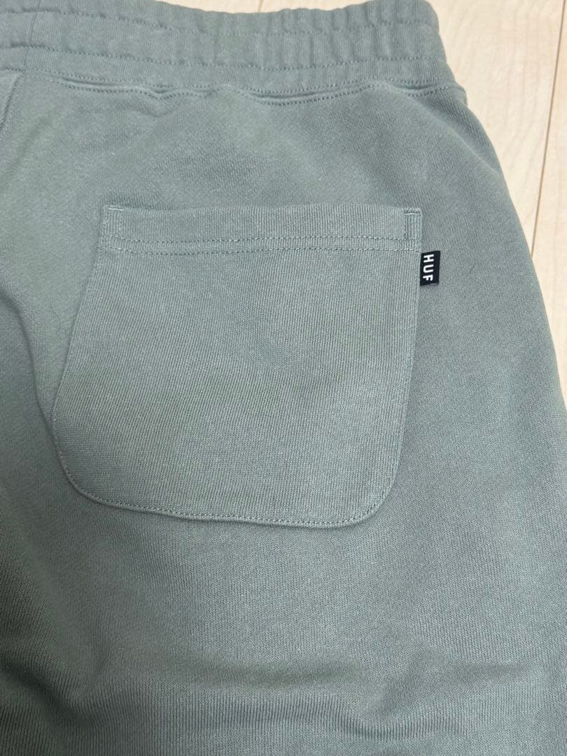 HUF グリーン フルジップパーカーSとスウェットパンツ Mのセットアップ