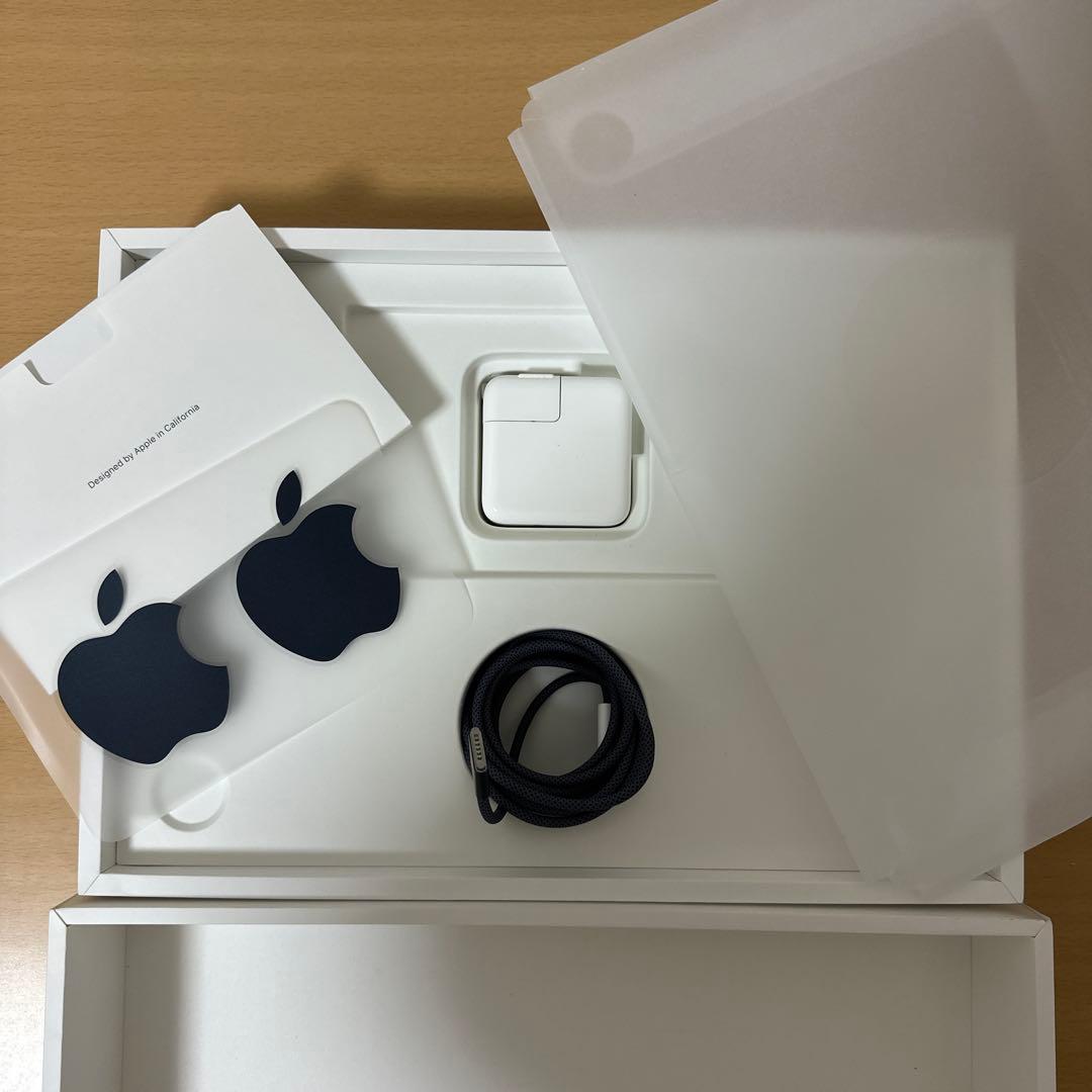 Macbook Air M2 ミッドナイト