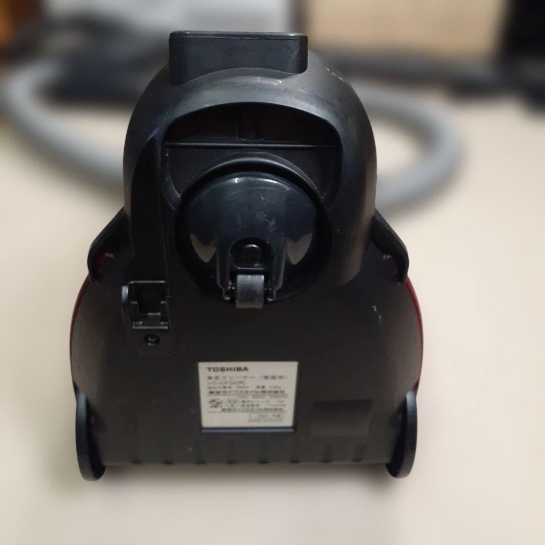 ペペレモン　サイクロン式掃除機 VC-CF32(R) 2024年製