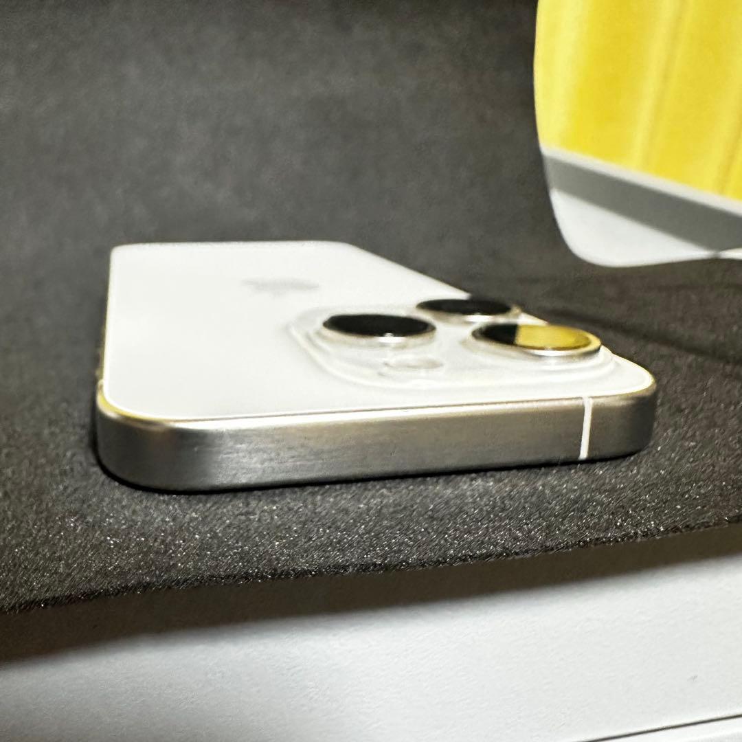 iPhone 15 Pro 256GB SIMフリー 新品バッテリー残量100%