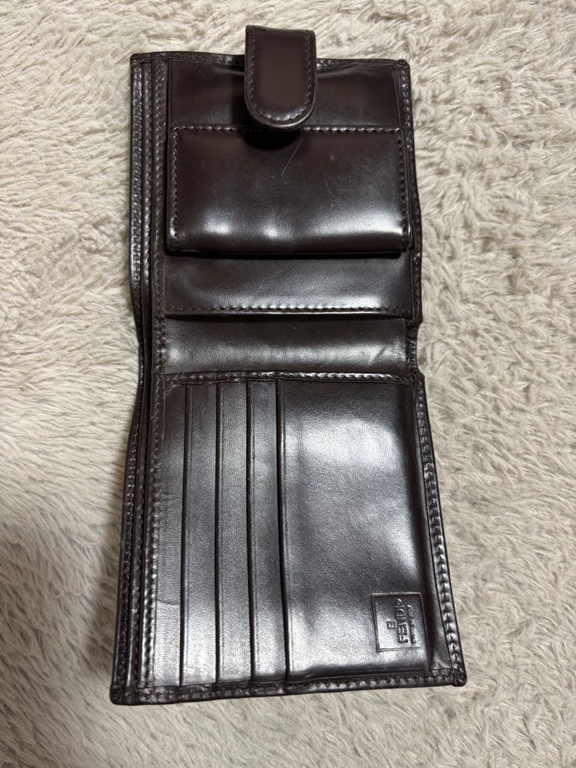 FENDI二つ折り財布