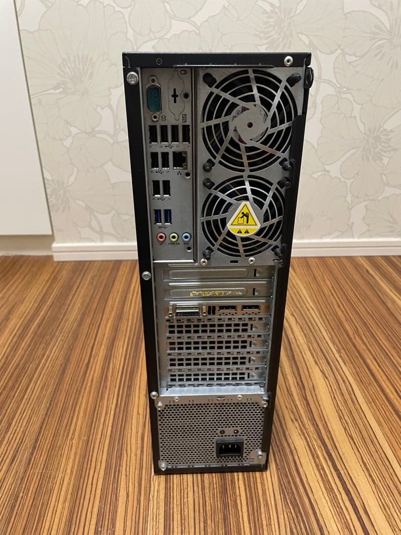 ミリフリ ThinkStation C30 モニターセット