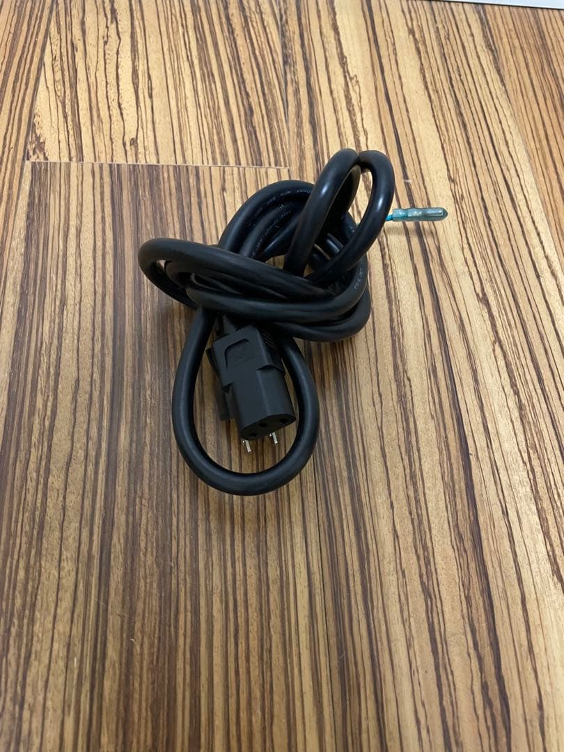 ミリフリ ThinkStation C30 モニターセット