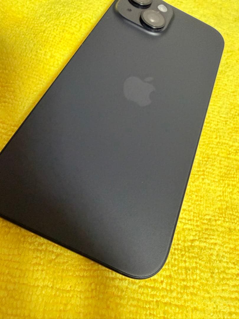 Apple iPhone 15 ブラック 本体 256