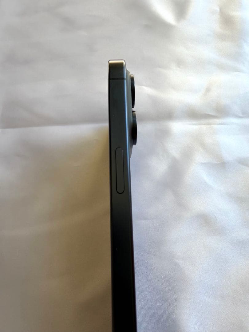 【美品／新品ガラスフィルム付】iPhone15promax 256GB