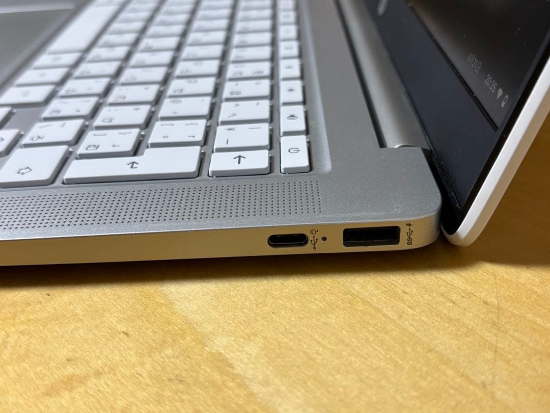 HP Chromebook 14a-nd0000AU　ホワイト　中古