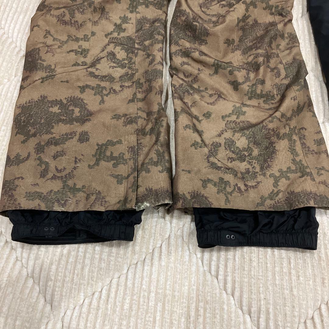 Burton ［ak］ スノーボードウェアM