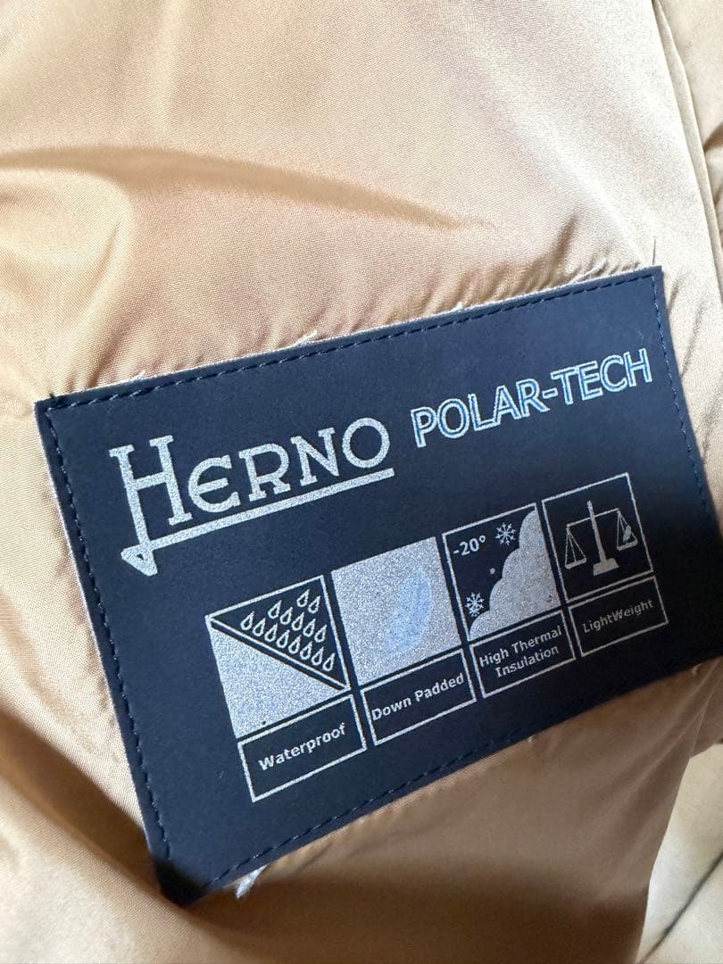 値下げ‼️HERNOダウンベストページュ40